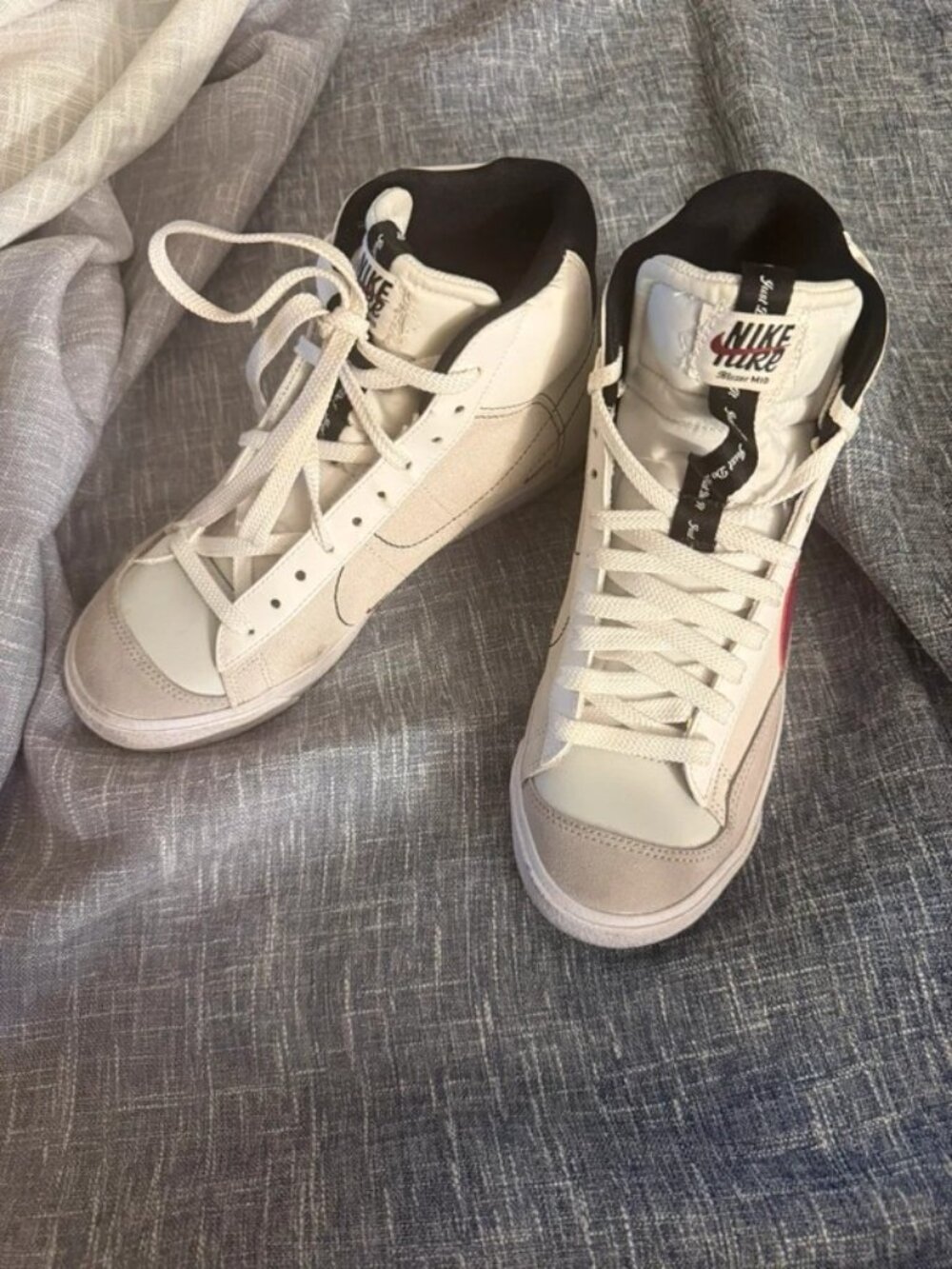 Nike Blazer Sneakers